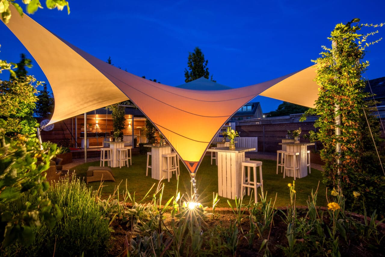 A Texstyleroofs tailored Shade sail roof